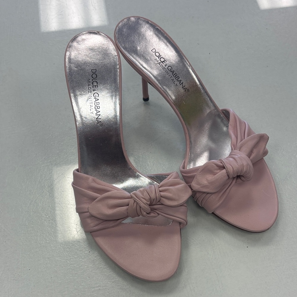 Authentic Dolce and Gabbana pink bow heels